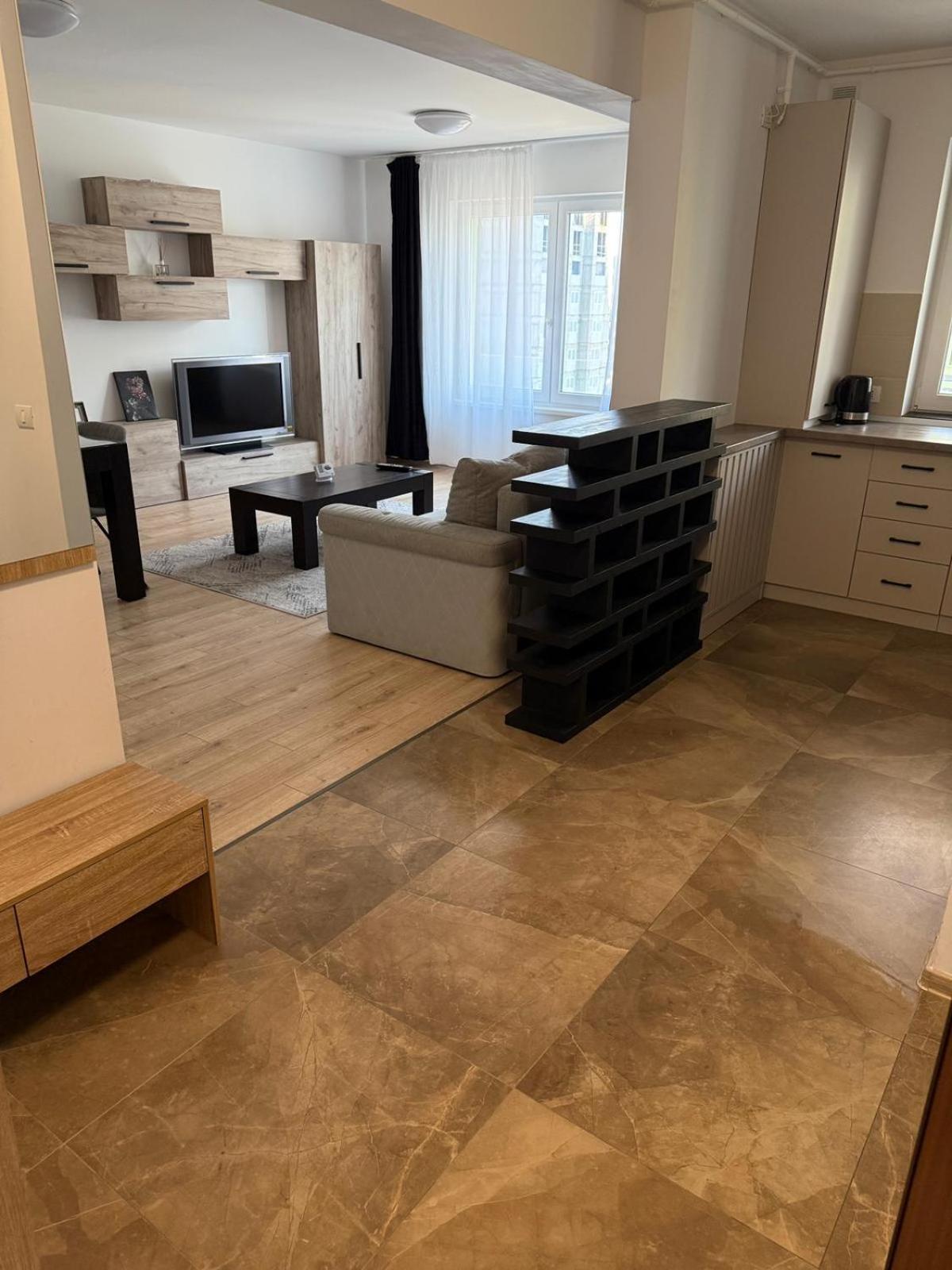 Coresi Topcity 2Camere Apartment Brašov Exteriér fotografie